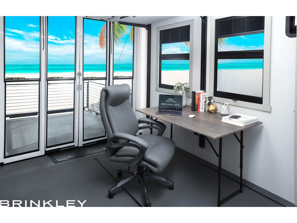 Brinkley Rv G 3500 2026 alt