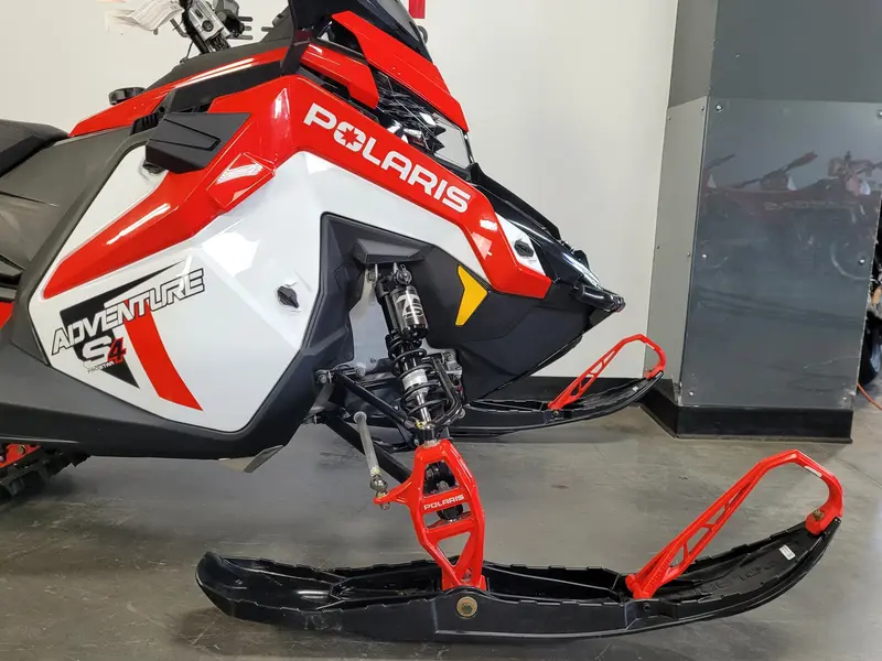 2023 Polaris PROSTAR S4 Indy Adventure 137`