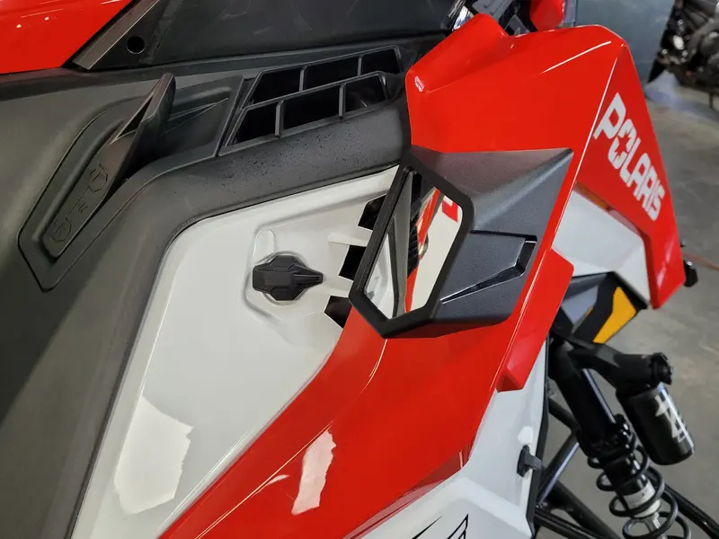 2023 Polaris PROSTAR S4 Indy Adventure 137`