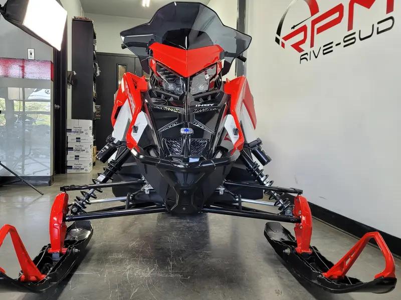 2023 Polaris PROSTAR S4 Indy Adventure 137`