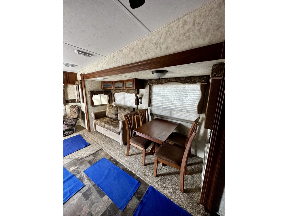Coachmen Chaparral 278rlds 2012 alt