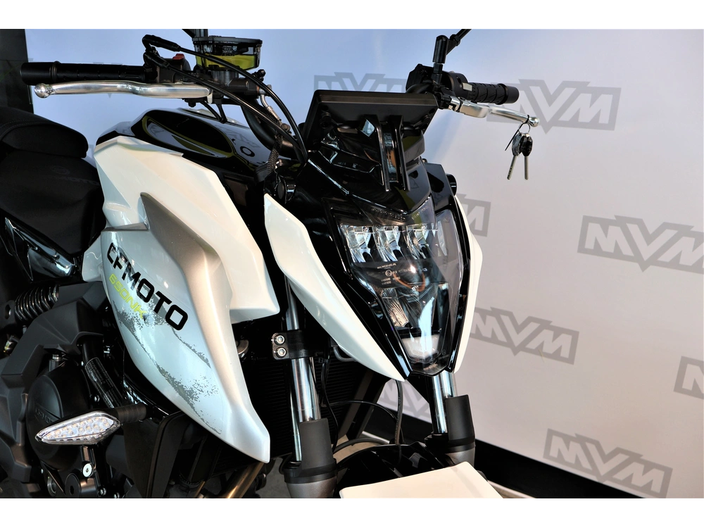 Cfmoto 650 Nk 2023 alt