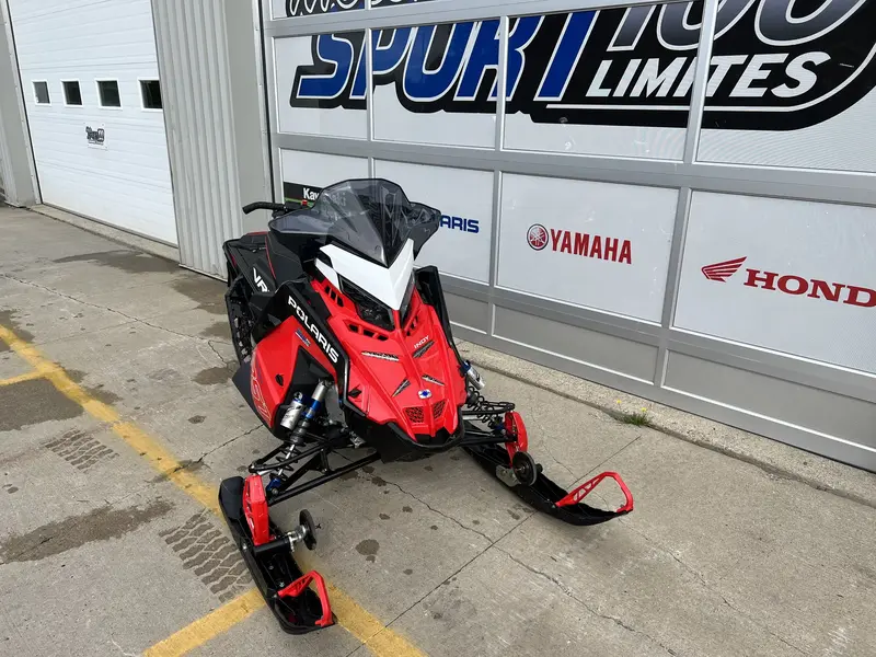 2023 Polaris INDY VR1 137 PATRIOT BOOST