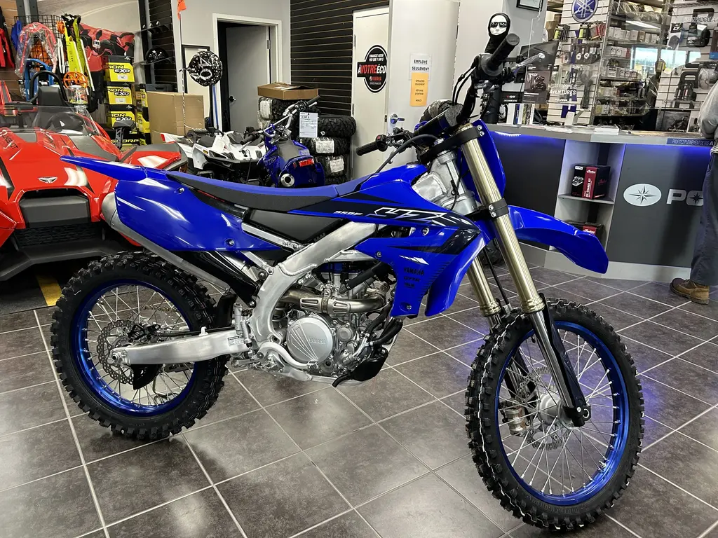 Yamaha YZ250FPL 2023 neuf à Matane Boutique de la Moto Matane