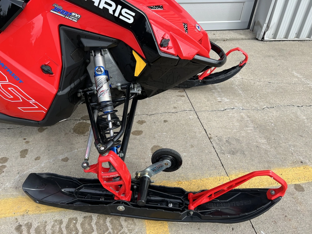 Polaris Indy Vr1 137 Patriot Boost 2023 alt
