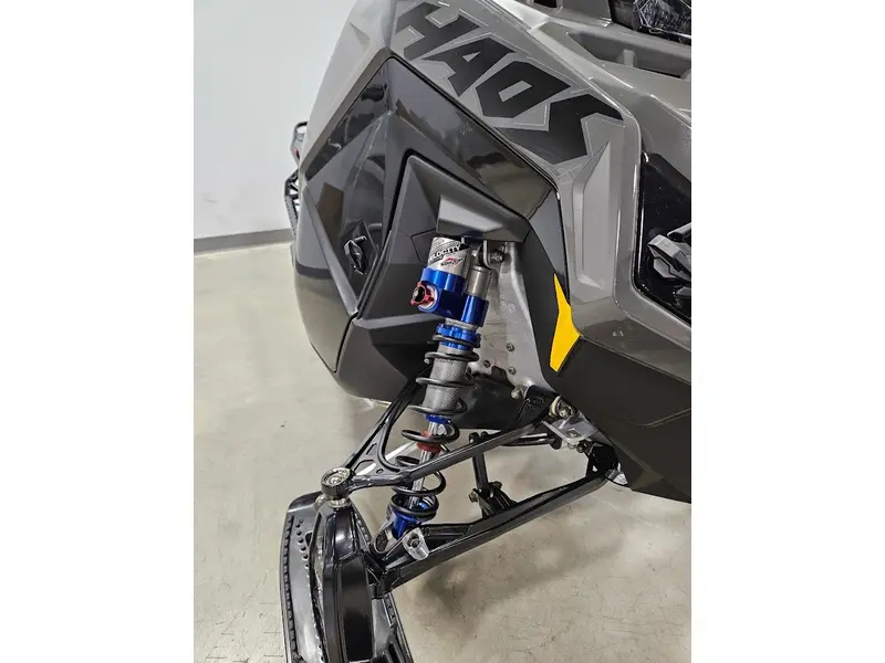 2024 Polaris 850 RMK KHAOS SLASH 165 Garantie 2 ans
