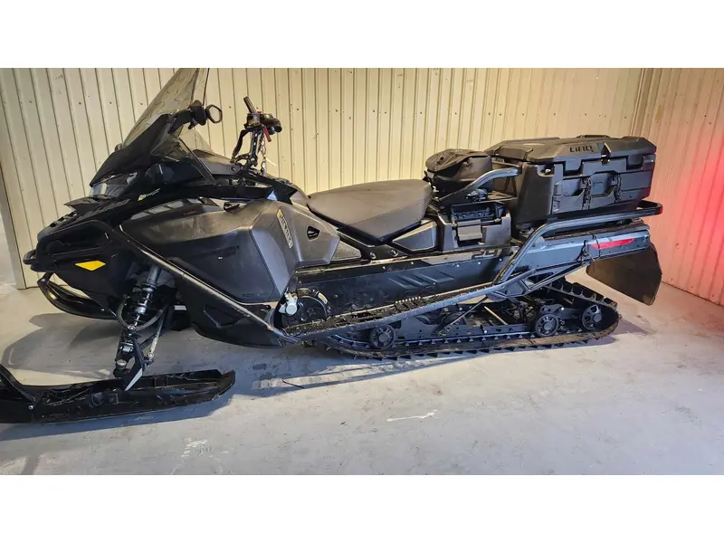 2022 Ski-doo expedition swt 900ace turbo