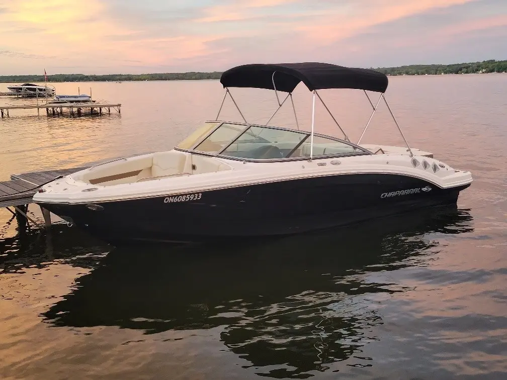 2016 Chaparral 216 SSI Bow Rider