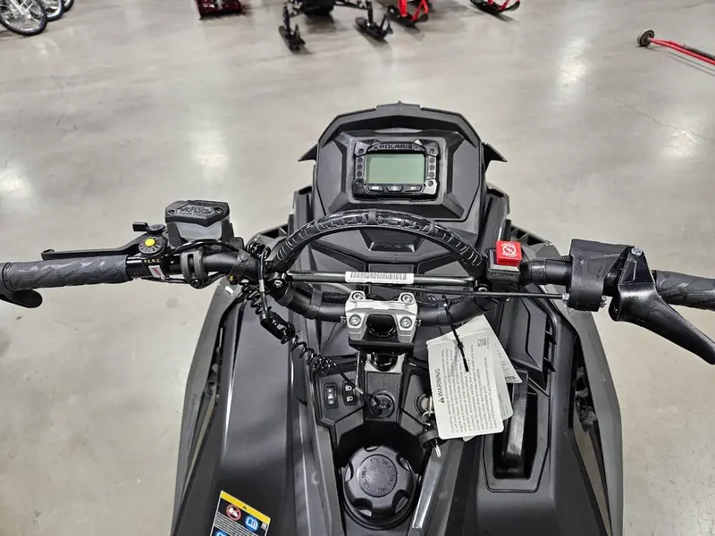 2024 Polaris 850 RMK KHAOS SLASH 165 Garantie 2 ans