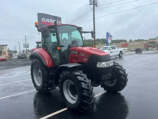 Case IH Farmall 115U 2015