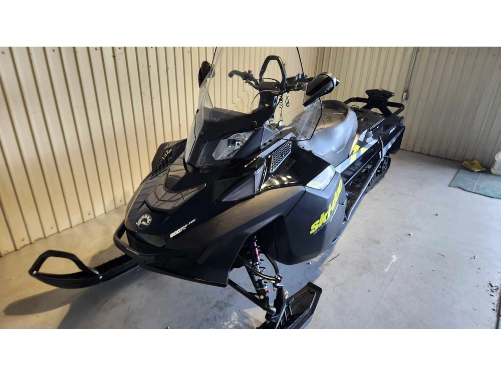 Ski-doo Expedition Xtreme 800 Etec 2019 alt