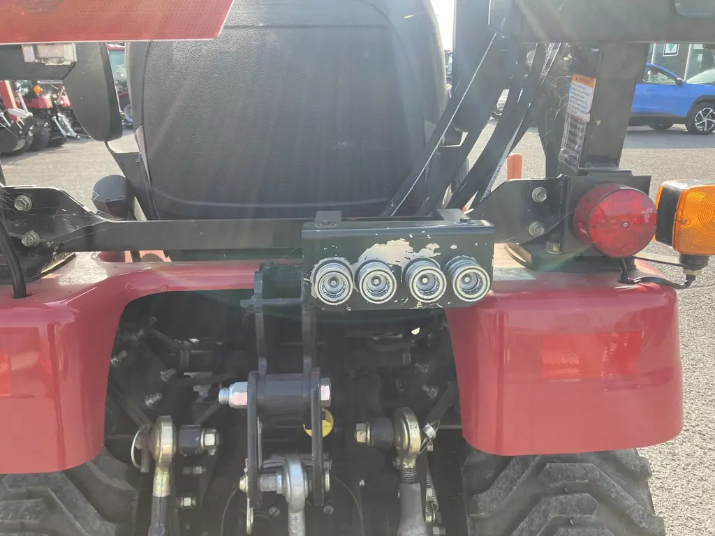 Mahindra Emax20S 2018