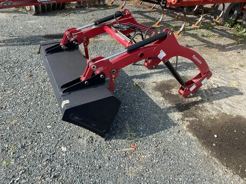 Mahindra Emax25L 2018