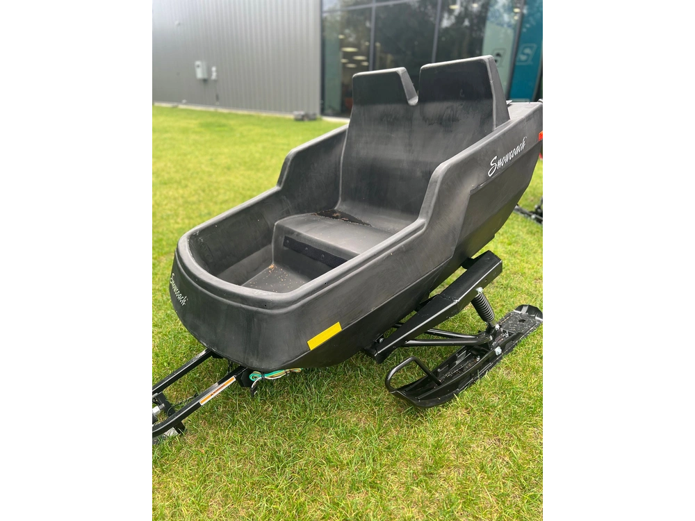 None Equinox Open Snowcoach alt