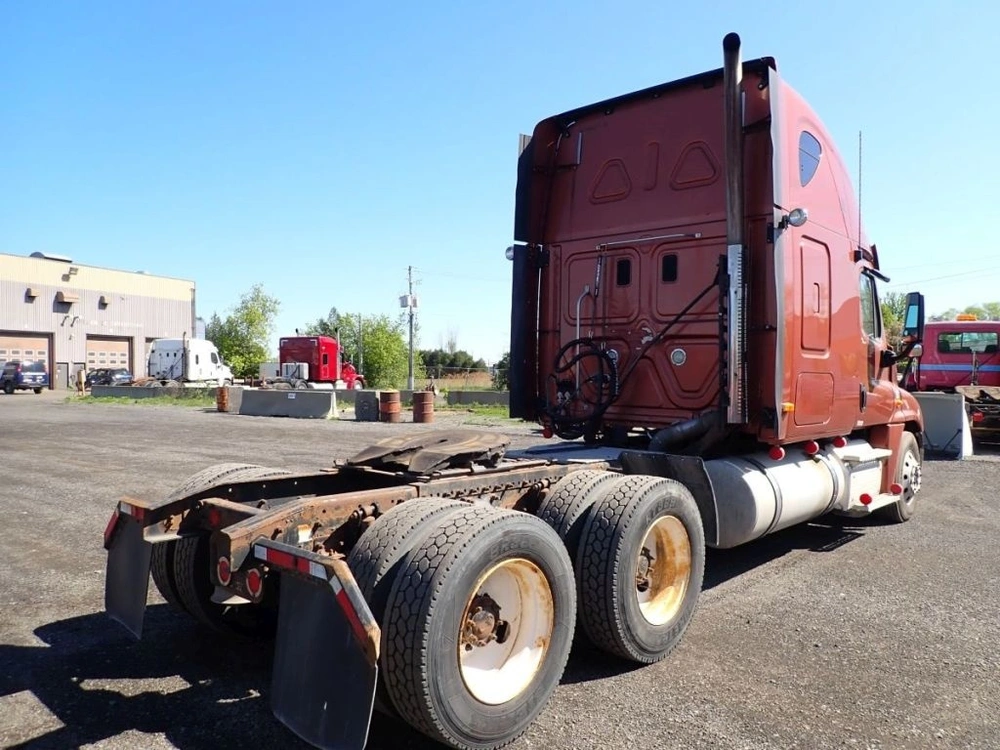 Freightliner Cascadia 2013