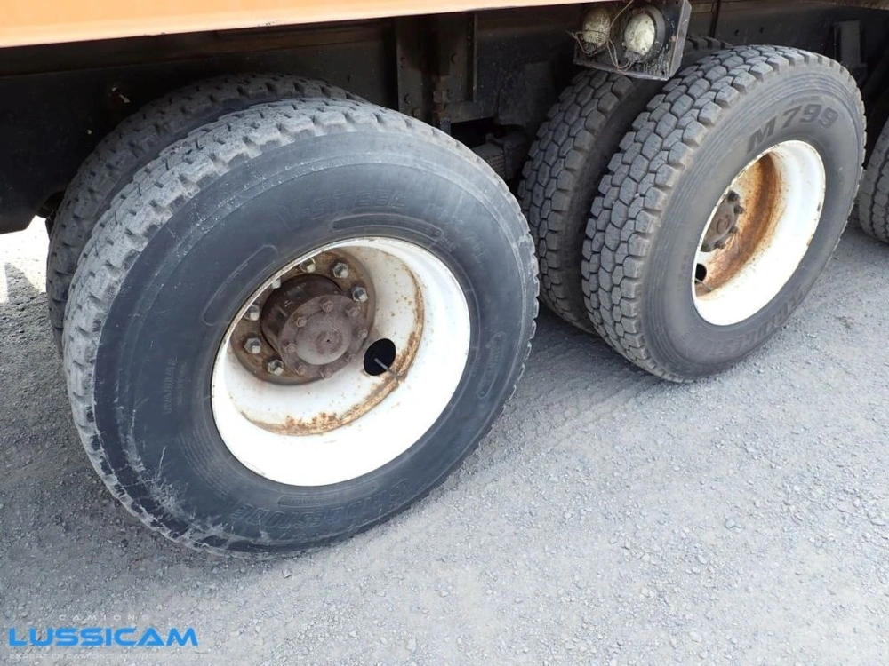 Ford L9000 1991