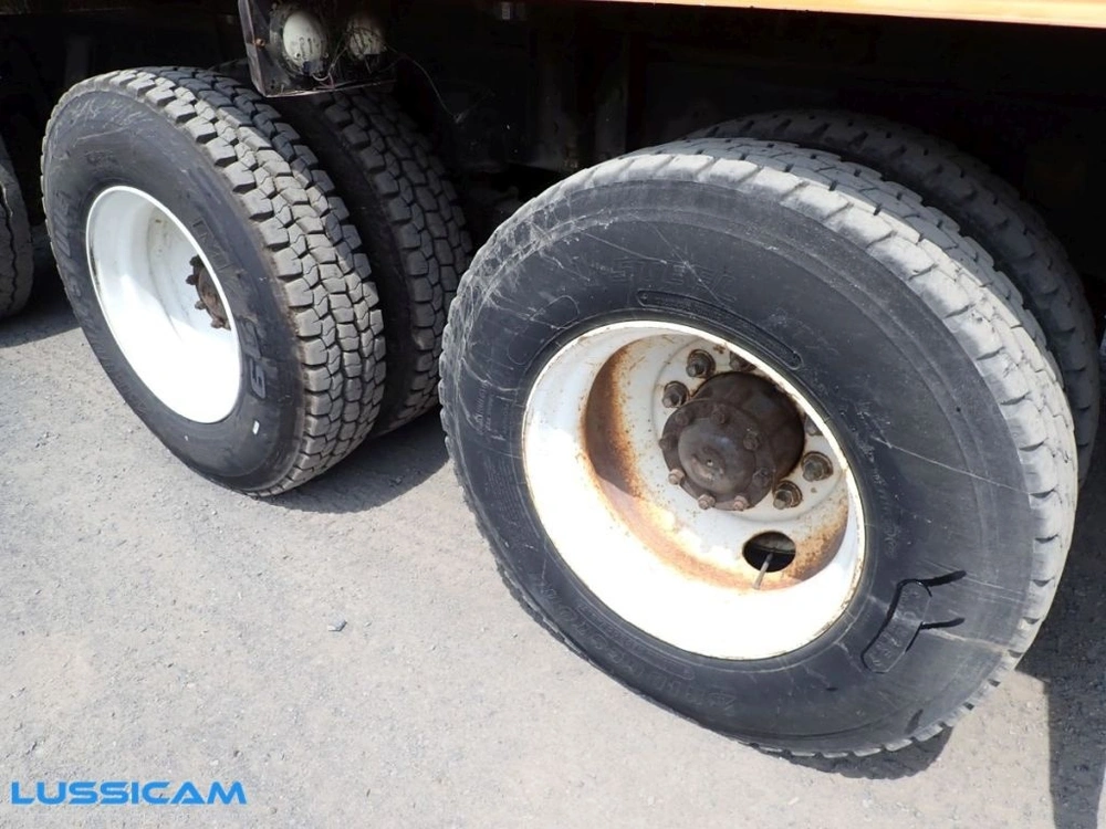 Ford L9000 1991