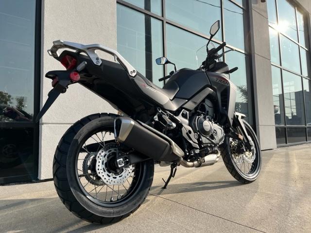 New 2023 Honda CB 500 F in Sainte-Thérèse - R. Goulet Moto Sport Inc.