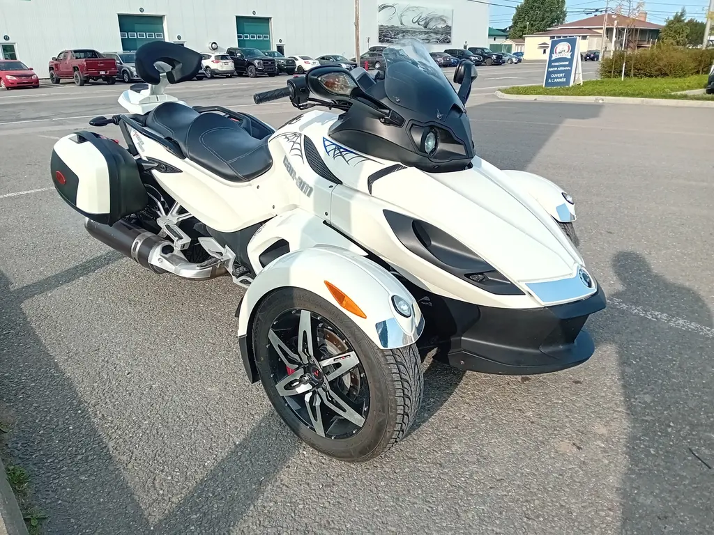 2010 Can-Am SPYDER RSS