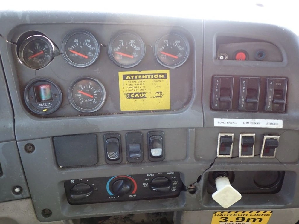 Sterling Lt8500 2007