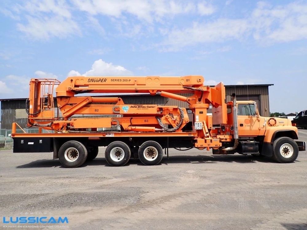 Ford L9000 1991