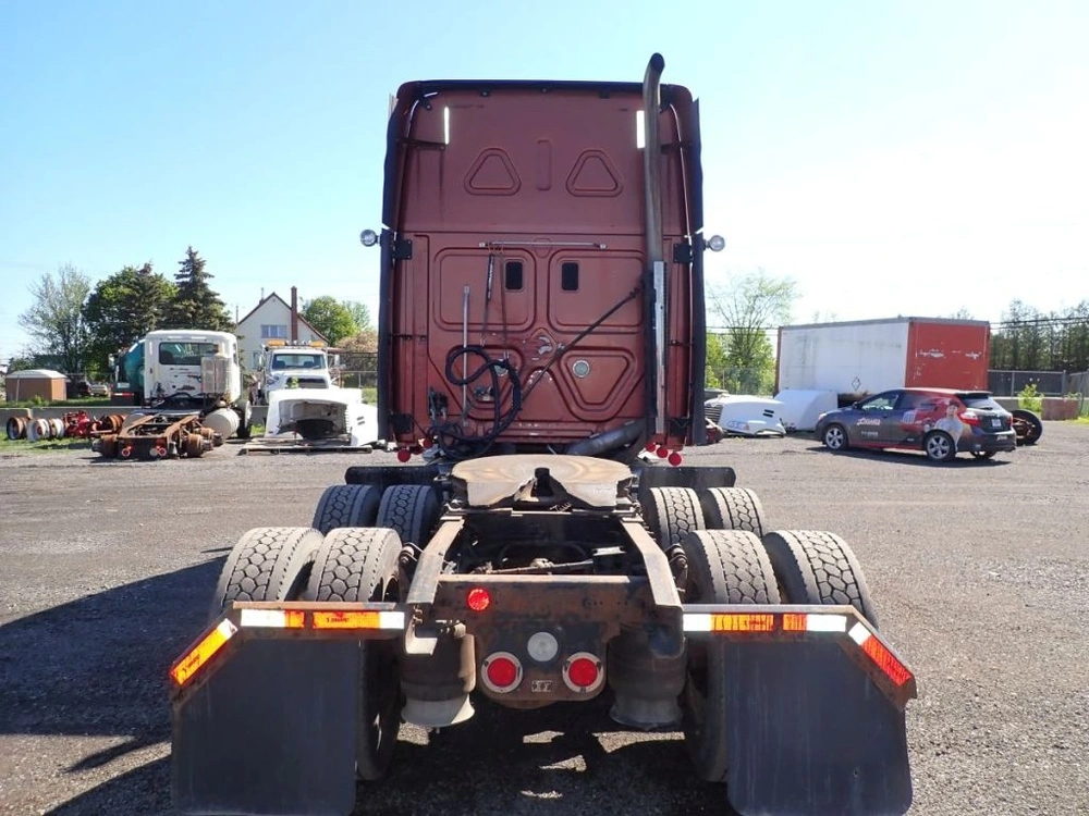 Freightliner Cascadia 2013