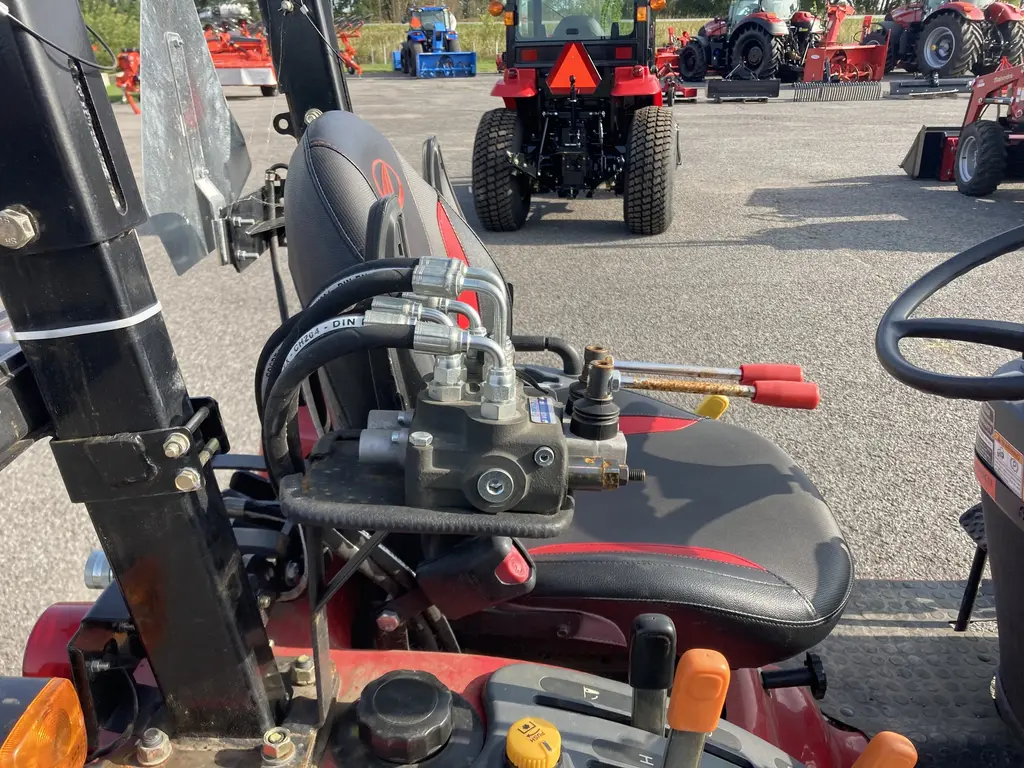 Mahindra Emax20S 2018