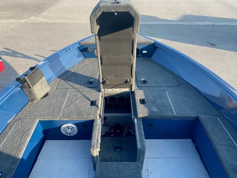 2023 Smokercraft Excursion 176T