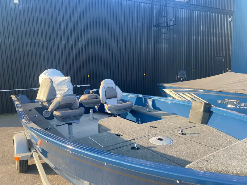 2023 Smokercraft Excursion 176T