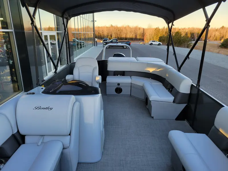 2023 Bentley Cruise 200