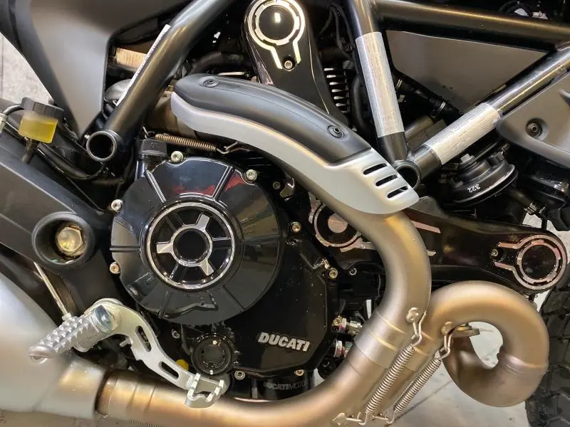 Ducati SCRAMBLER ICON DARK   (PLUS PROMO DE $600*) 2023