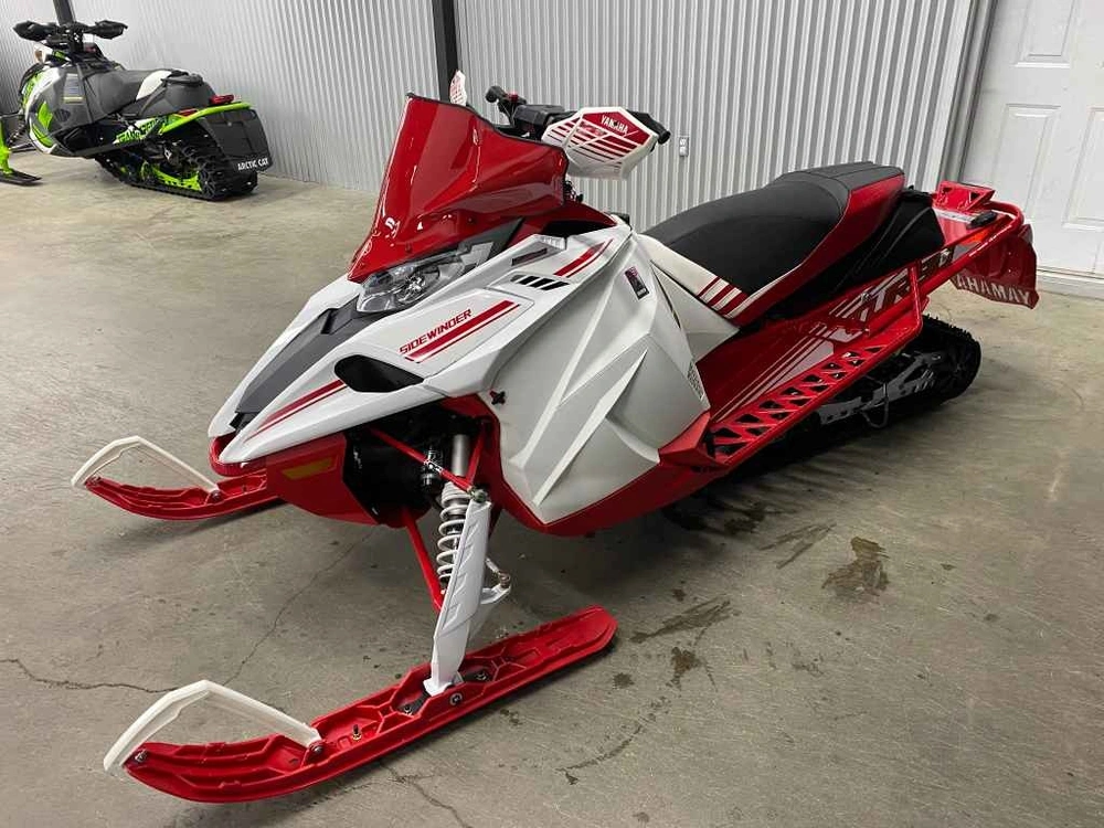 Yamaha Sidewinder Srx Le 2022 alt