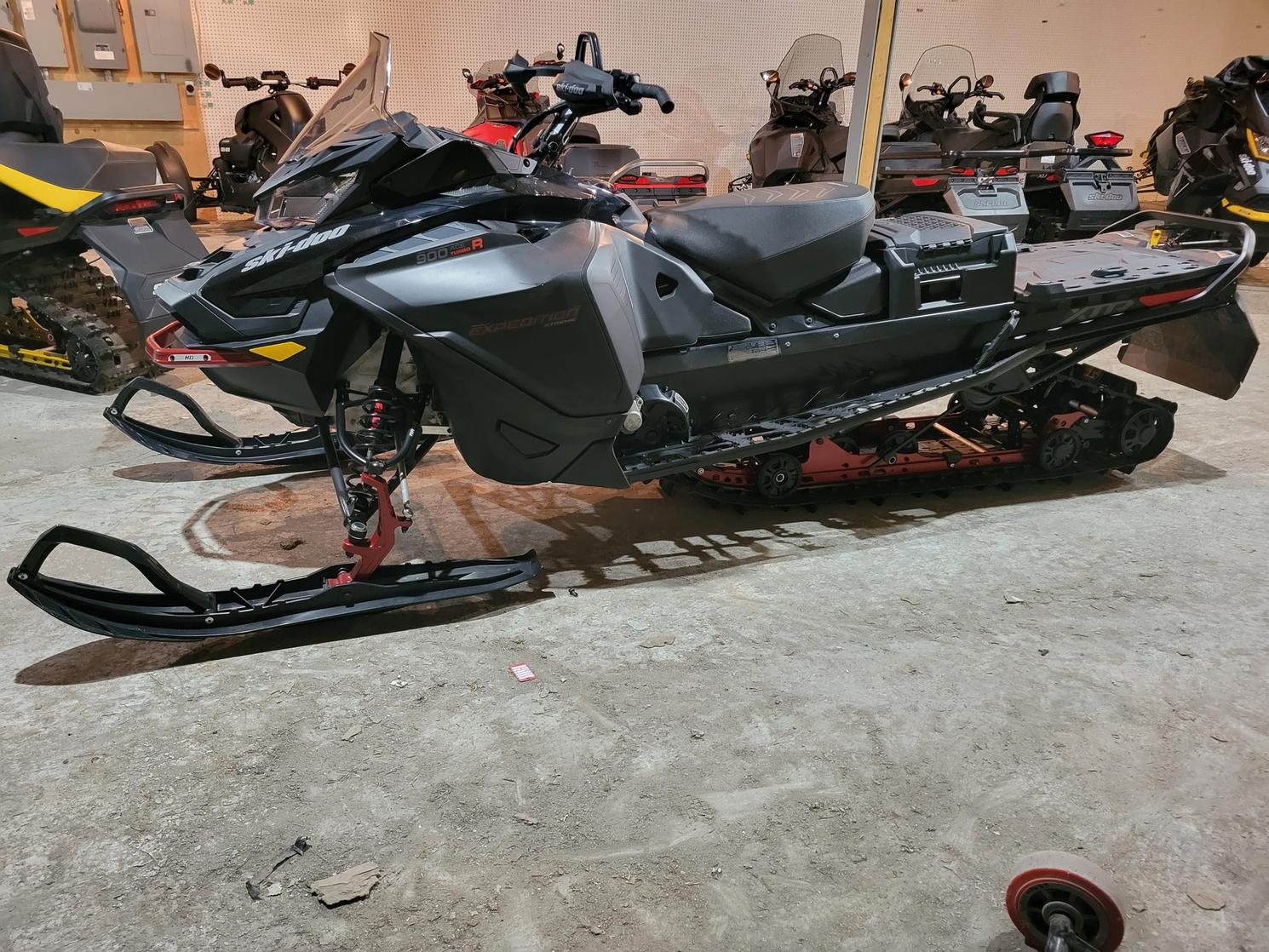 Ski-Doo Expedition Xtreme 900 ACE Turbo R 2023