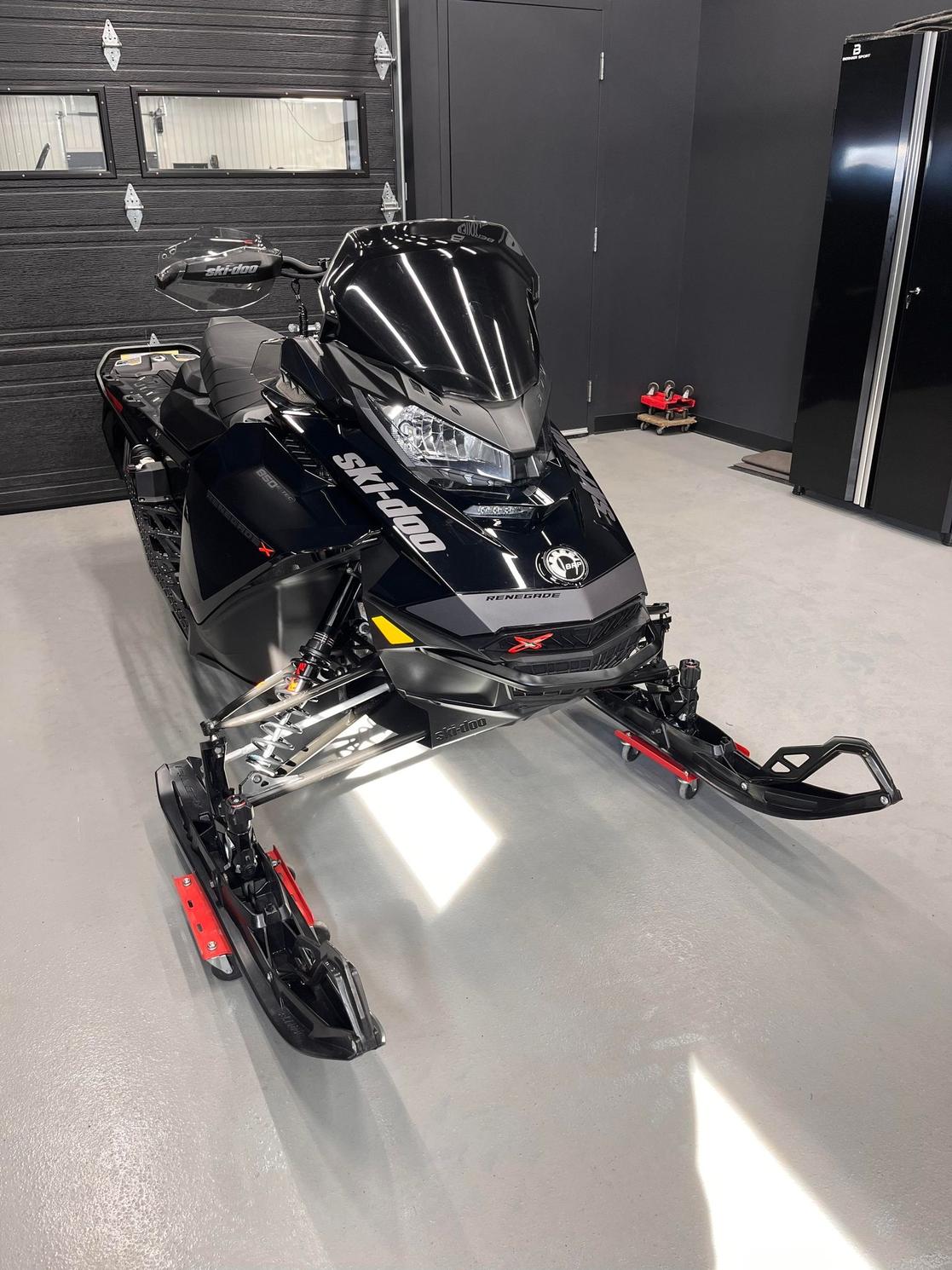 Ski-Doo MOTONEIGE 2021 RENEGADE X 850 QAS 2021