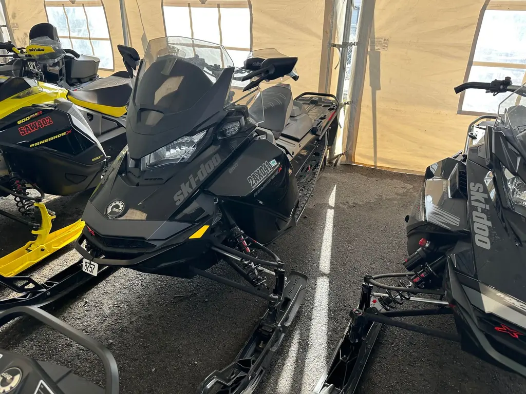 2022 Ski-Doo RENEGADE X 850