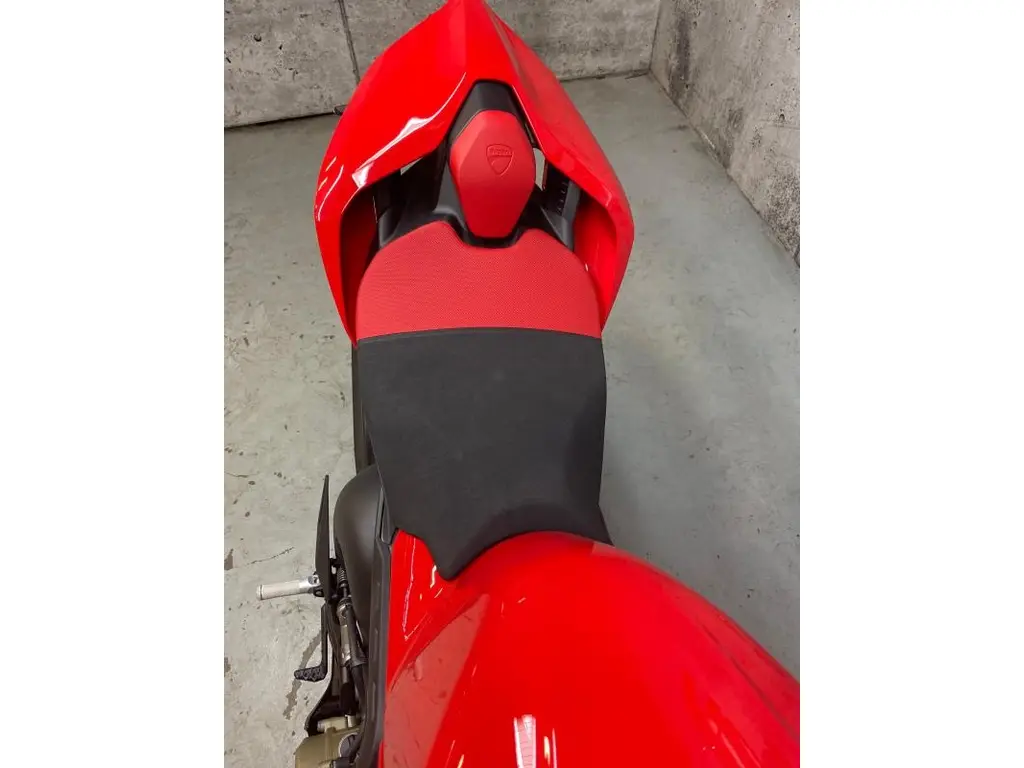 2023 Ducati PANIGALE V4S   (PLUS PROMO DE 600$*)