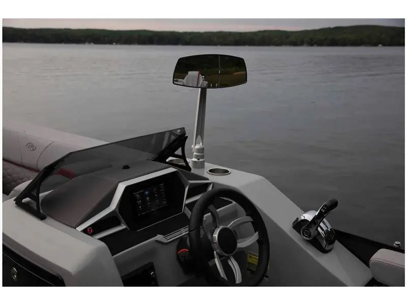 2022 Manitou 23 OASIS SR VP