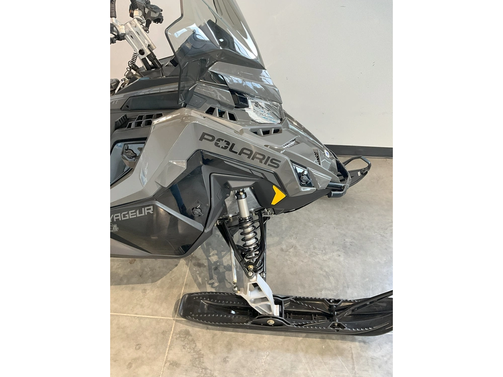 Polaris Prostar S4 Voyageur 146 1 000$ De Rabais, Jusqu'au 30-06-25 2024 alt
