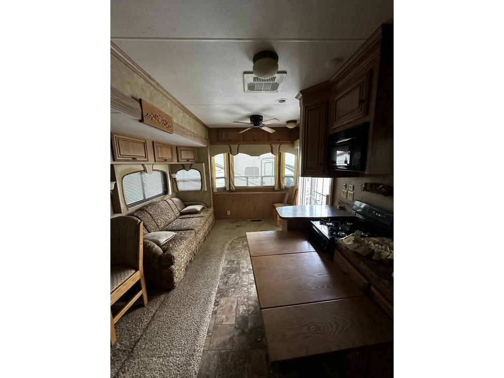 Hy-line Bridgeview Bv33c 2011 alt