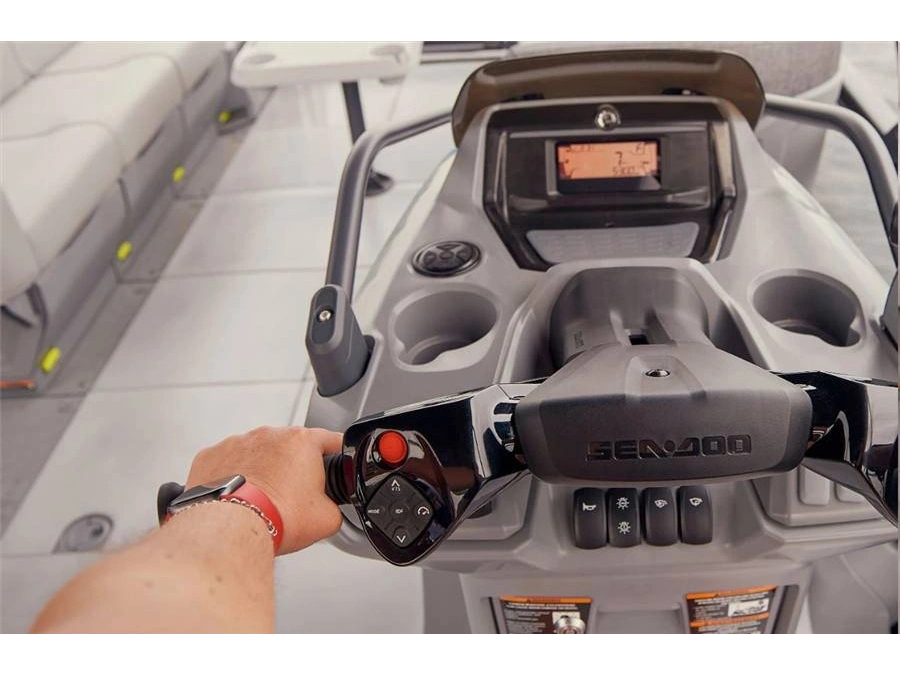 Sea-doo Switch 19' 170hp 2023 alt