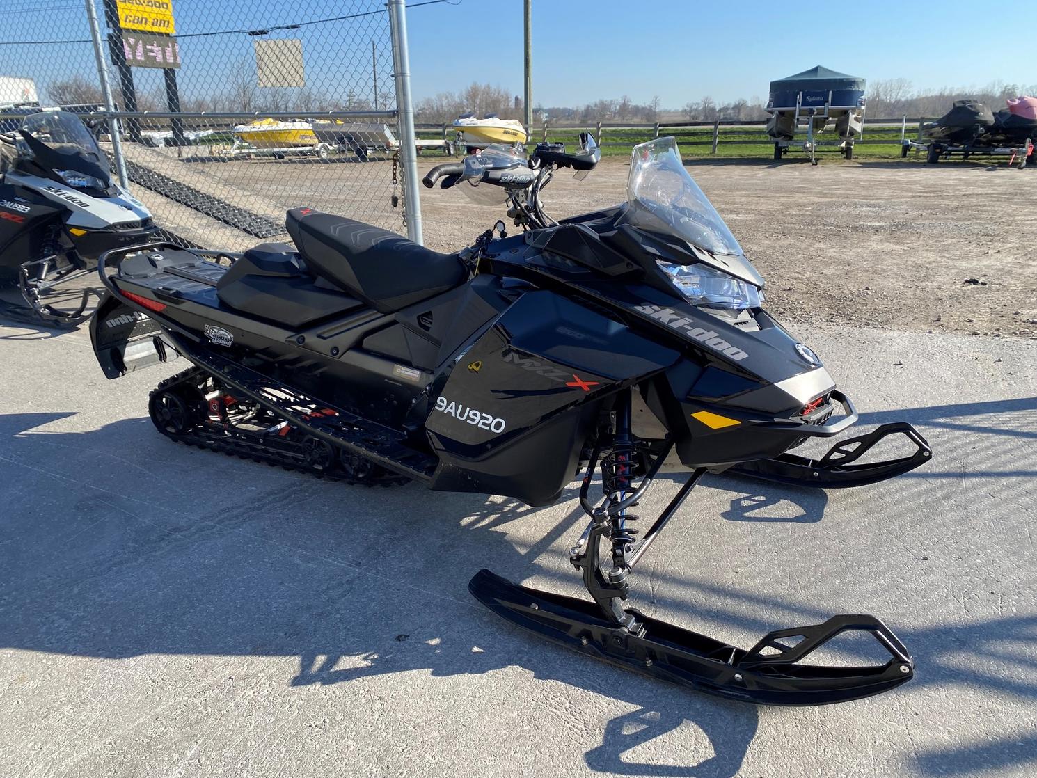2022 Ski-Doo MXZ X 850