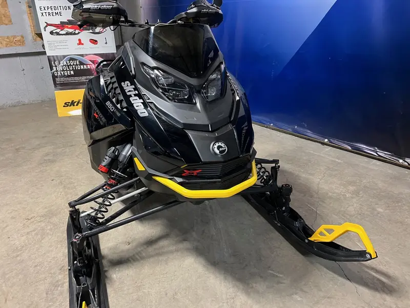 2023 Ski-Doo RENEGADE XRS 850 X-RS