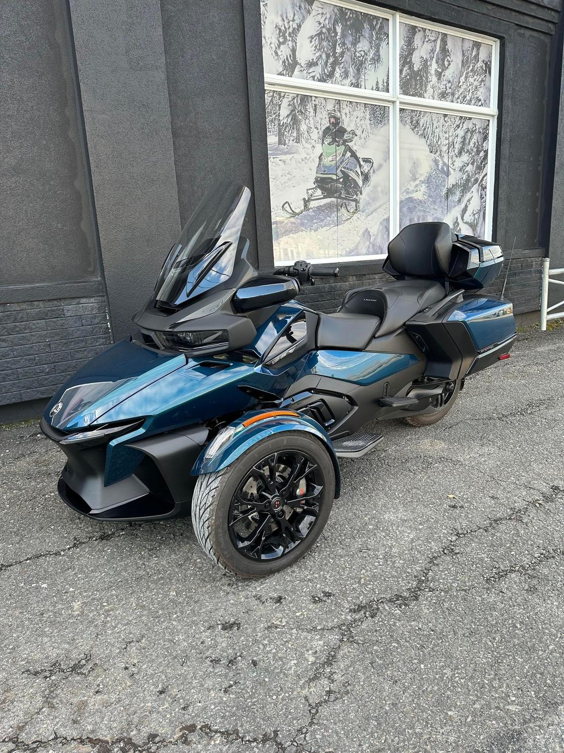 2023 Can-Am RT Limited
