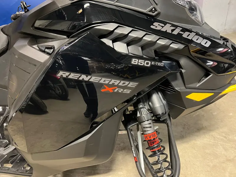 2023 Ski-Doo RENEGADE XRS 850 X-RS