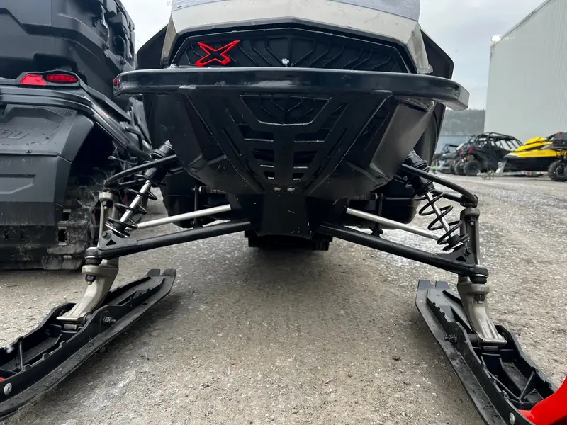 2022 Ski-Doo Summit X w/ Expert Pkg 165 850 3Pouces