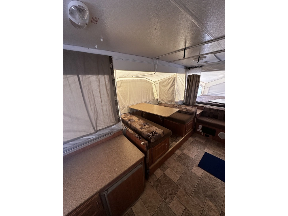 Rockwood Premier 2514g 2010 alt