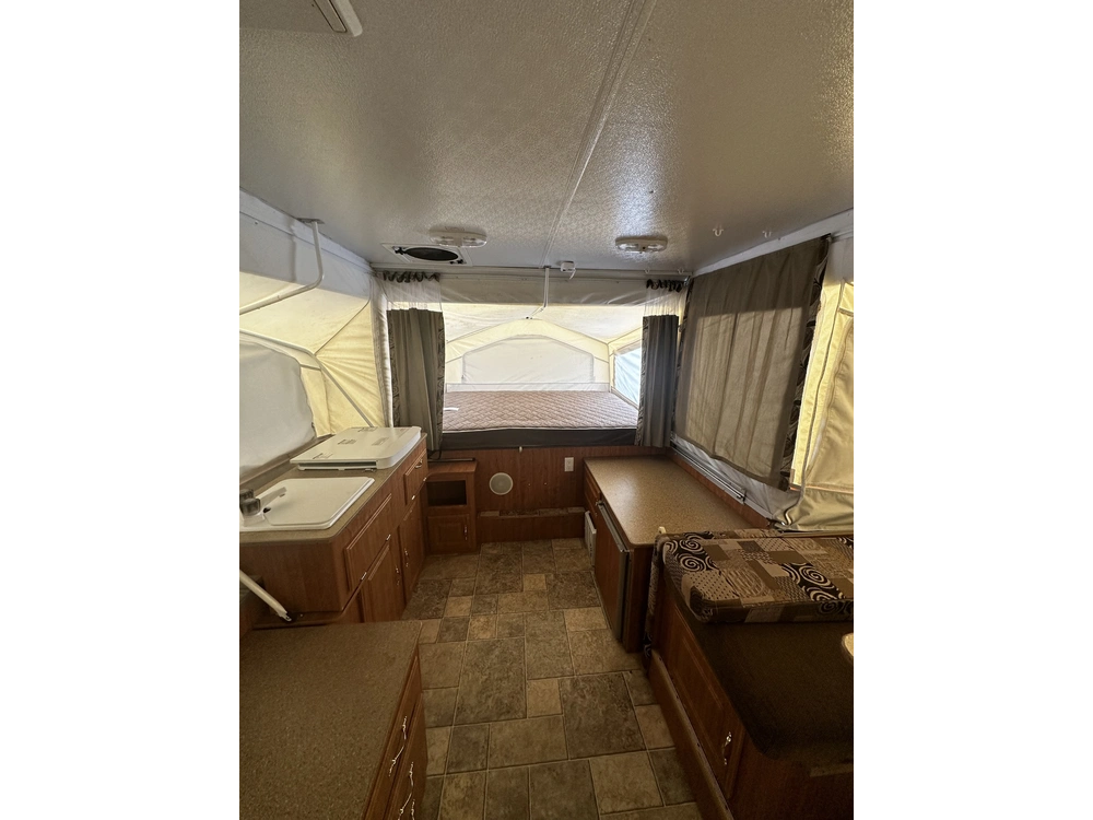 Rockwood Premier 2514g 2010 alt