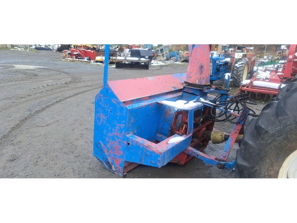 International 84 None alt