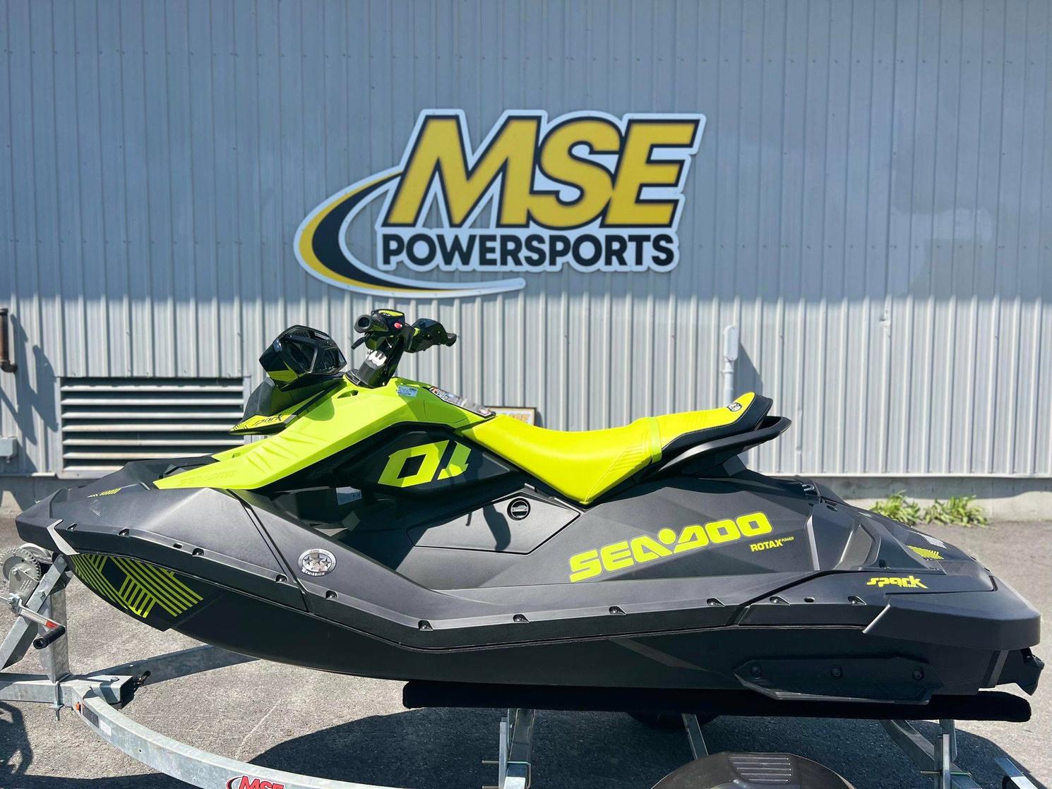 2023 Sea-Doo Spark Trixx 2 Up 90 With iBR and audio