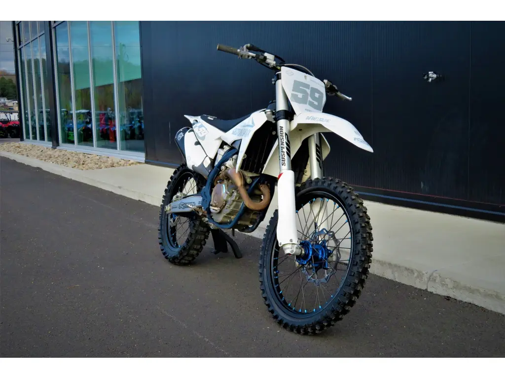 Husqvarna FC 350 2021 d'occasion à Shawinigan MVM Motosport